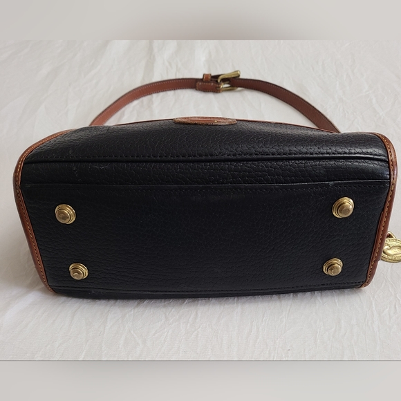 Vintage Dooney & Bourke Buckle Satchel Purse Black Pebbled Leather USA Designer - Picture 5 of 16